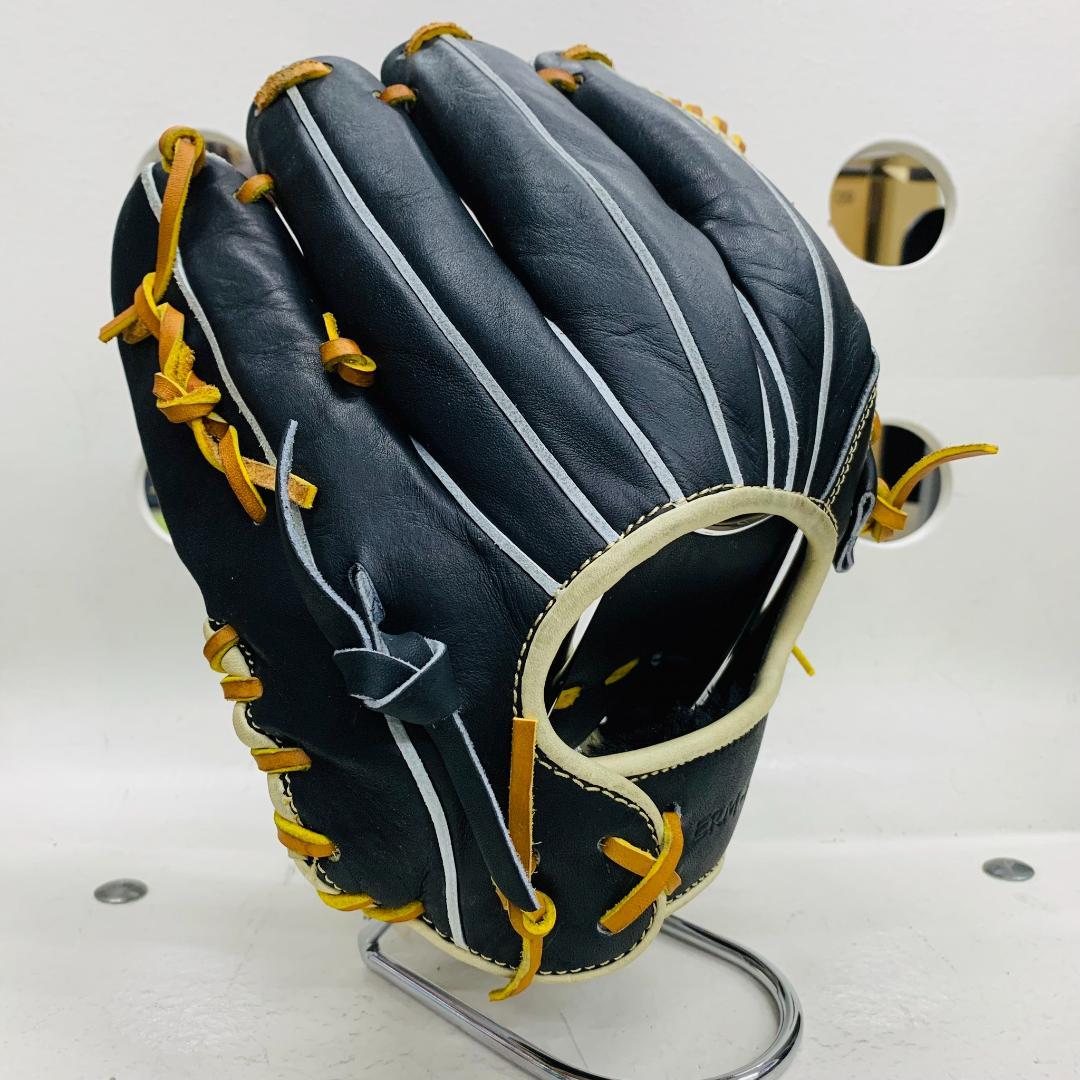 アトムズ　ACN-066　066型　軟式　内野手用　牧選手愛用メーカー　型付け済