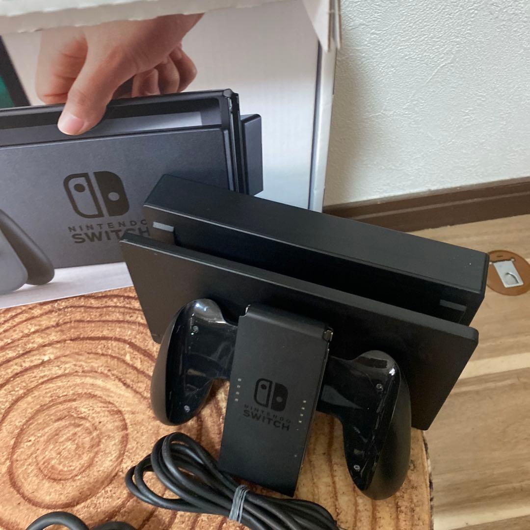 Nintendo Switch ニンテンドースイッチ本体　グレー①