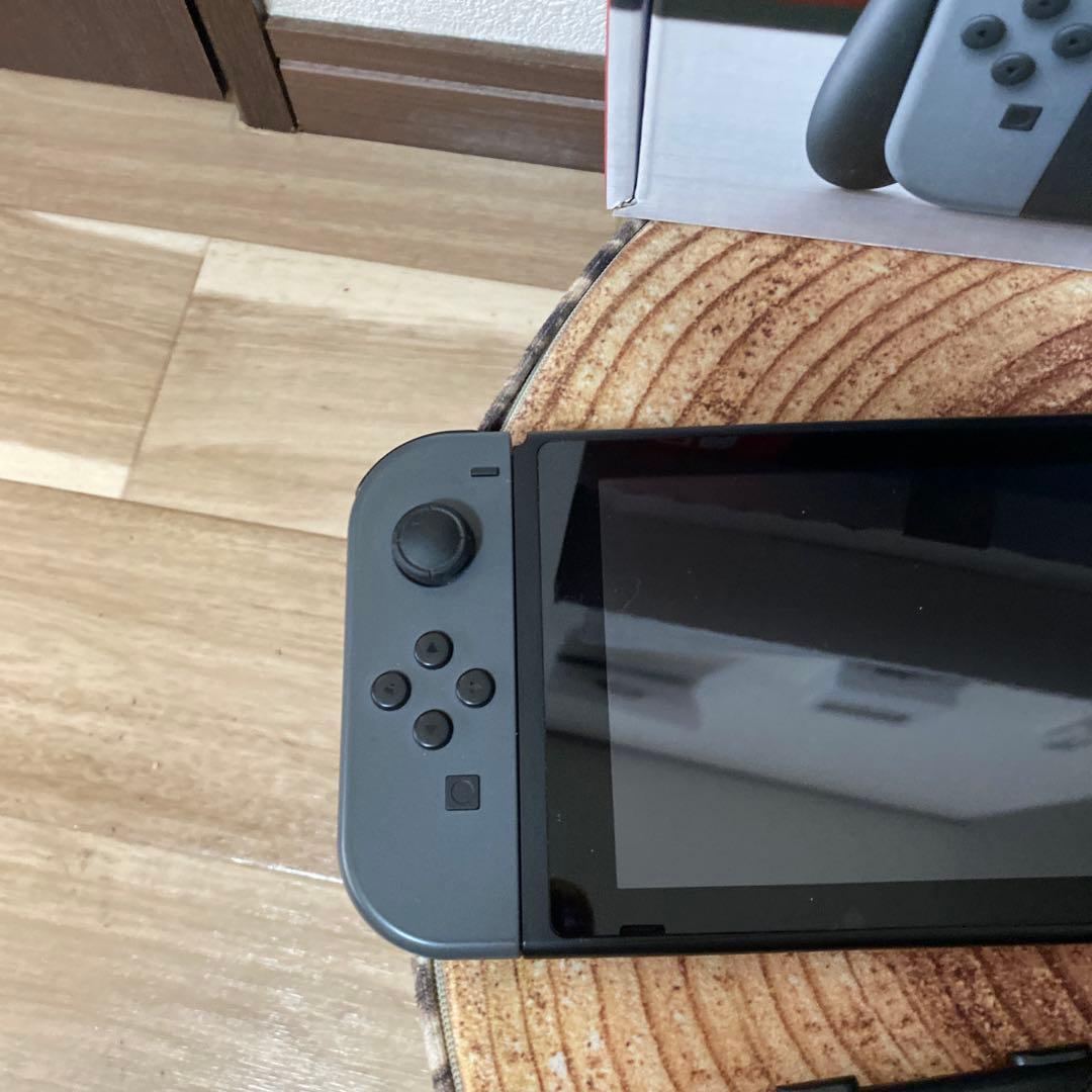 Nintendo Switch ニンテンドースイッチ本体　グレー①
