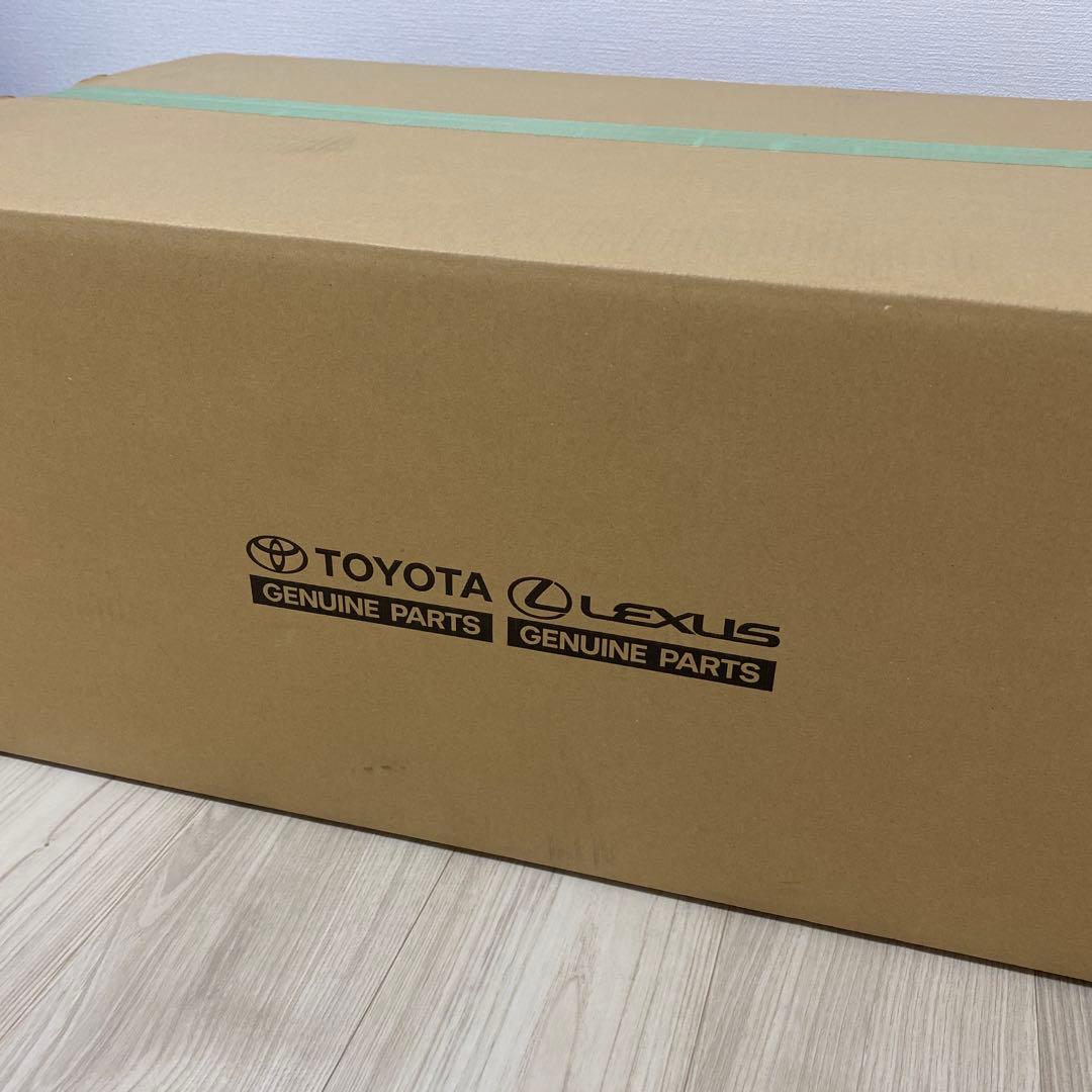 新車外し　ランドクルーザー250 VX角目　リフレクター　左右　送料込み