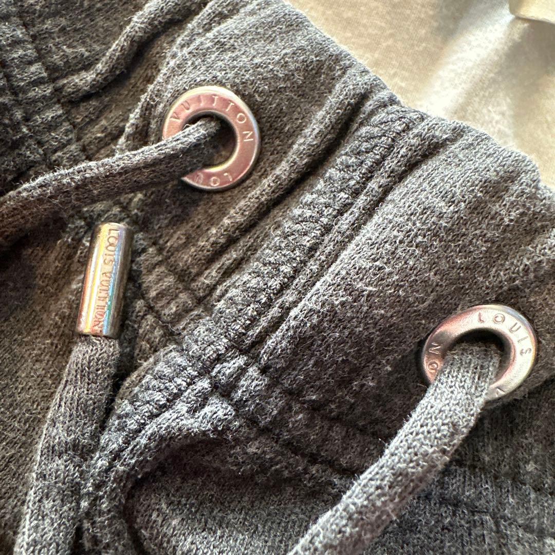 VUITTONダークグレー ショートパンツ⚠️訳あり