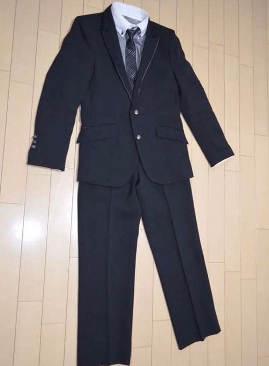 美品　フォーマル　ミチコロンドン　150　クリーニング　パイピング　男子　スーツ