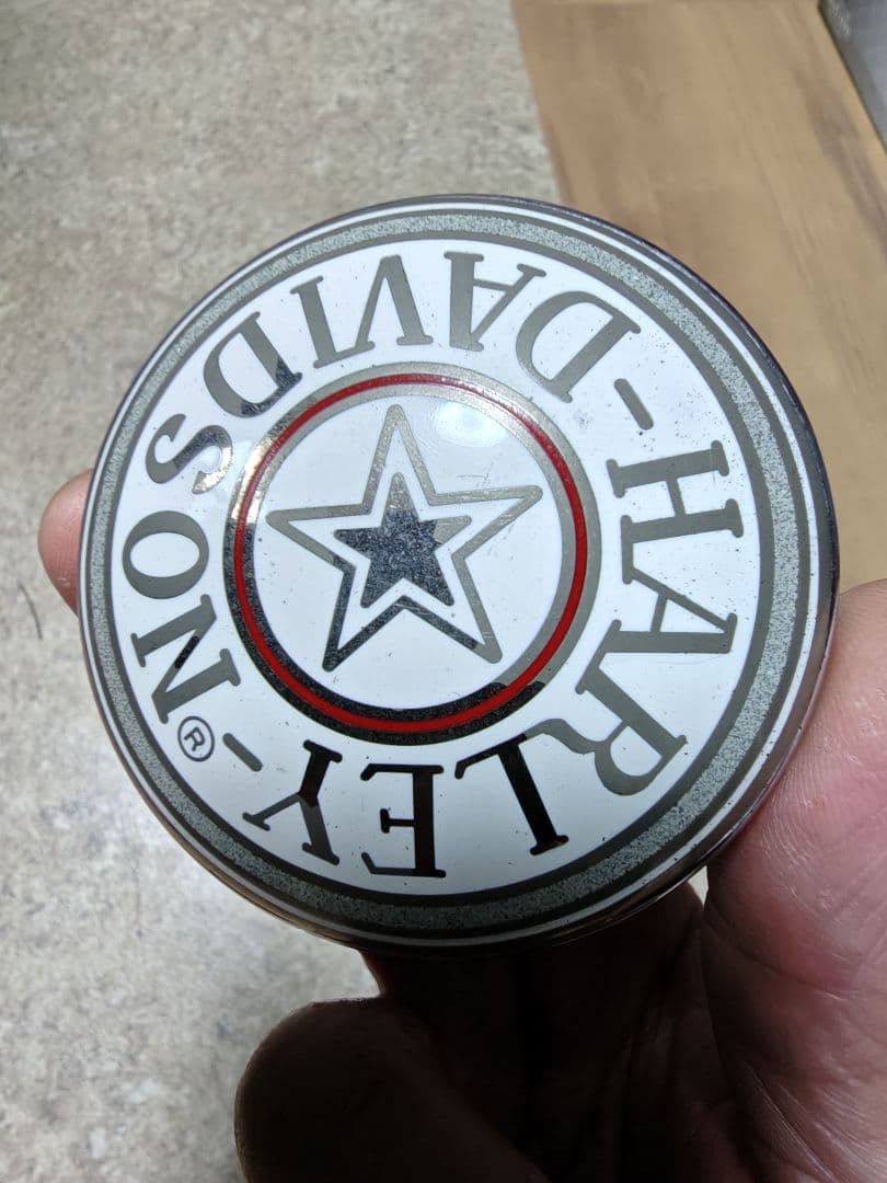 Harley-Davidson タンク　キャップ　七宝焼　白　中古