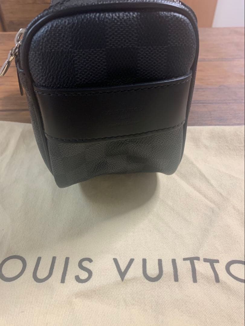 LOUIS VUITTON ダミエ　セカンドバッグ
