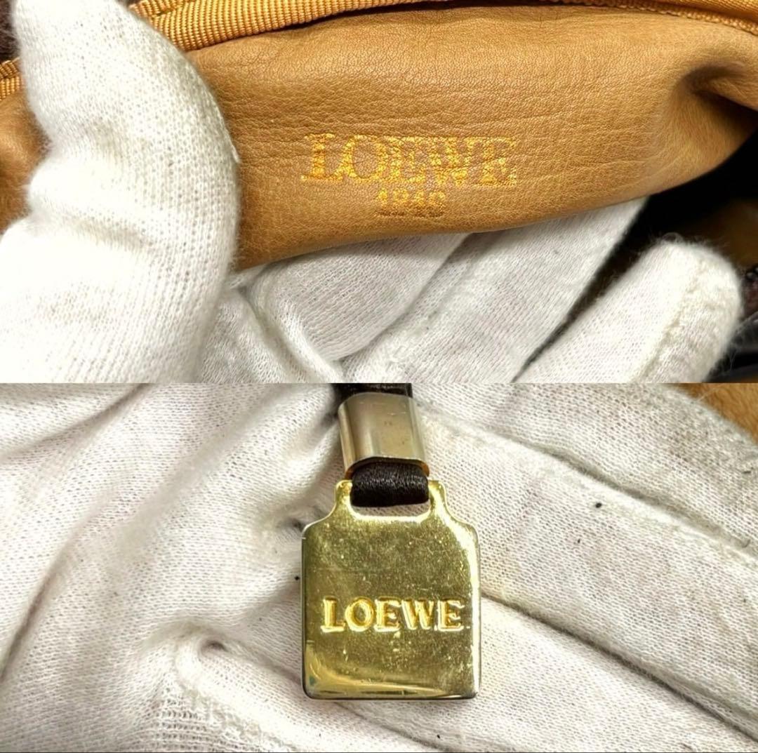 美品LOEWE ロエベ ワンショルダーバッグ アナグラム ロゴ型押し スエード