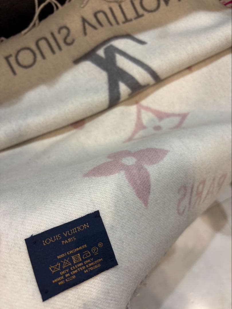 ルイ　ヴィトン　エシャルプ　レイキヤビック　M70868 カシミア　マフラー