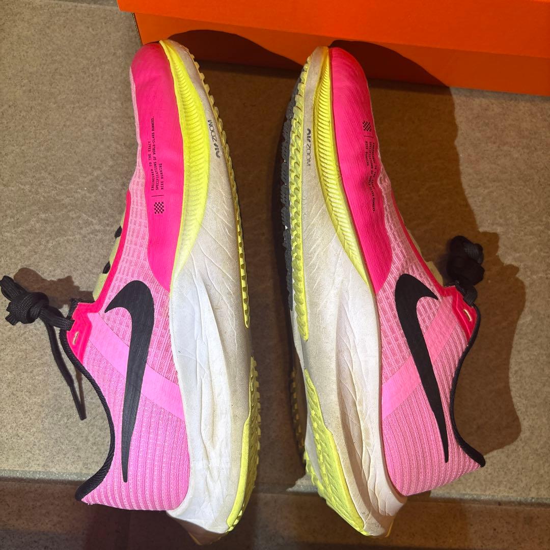 【値下げ中！】24.0cmナイキ エア ズーム ライバル フライ 3(ピンク)