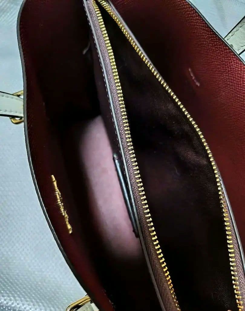 【人気】COACHトートバッグ「MOLLIE TOTE 25」 ホワイト美品✨