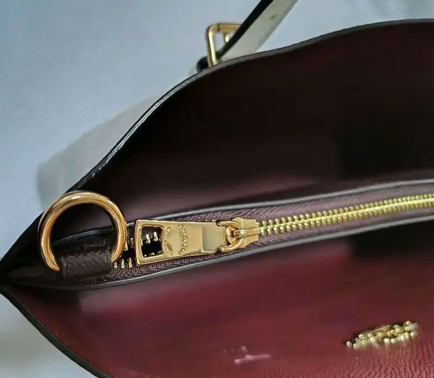 【人気】COACHトートバッグ「MOLLIE TOTE 25」 ホワイト美品✨