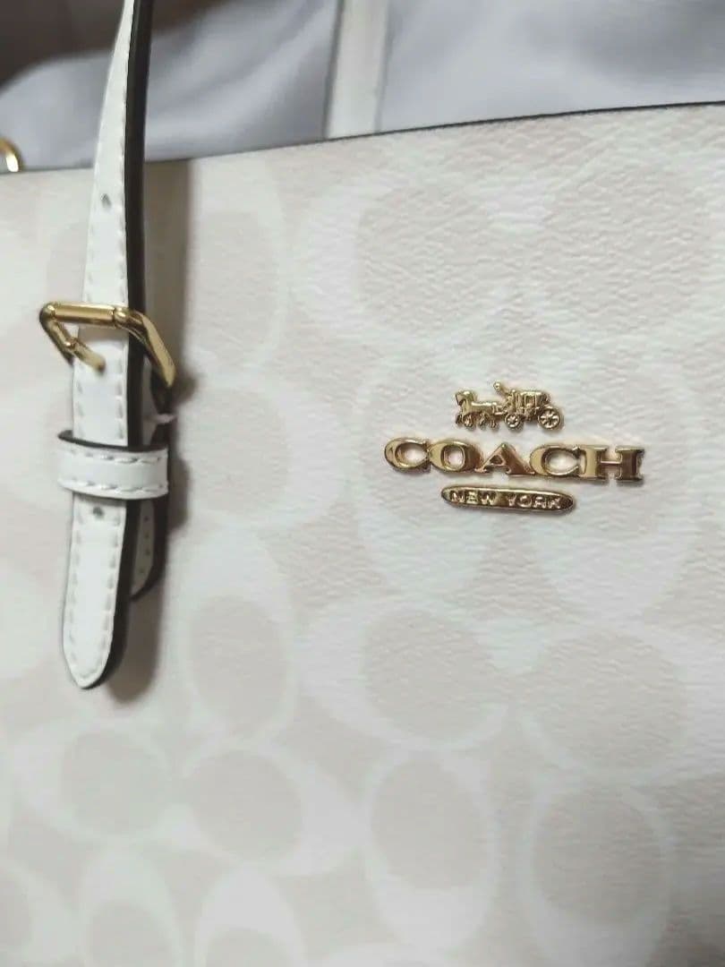 【人気】COACHトートバッグ「MOLLIE TOTE 25」 ホワイト美品✨