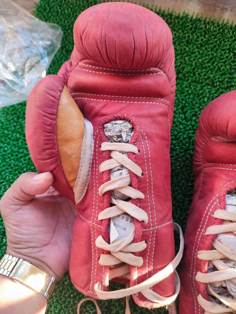 き*屋様 Winning S.S ボクシンググローブ レッド 6オンス、旧デザイ