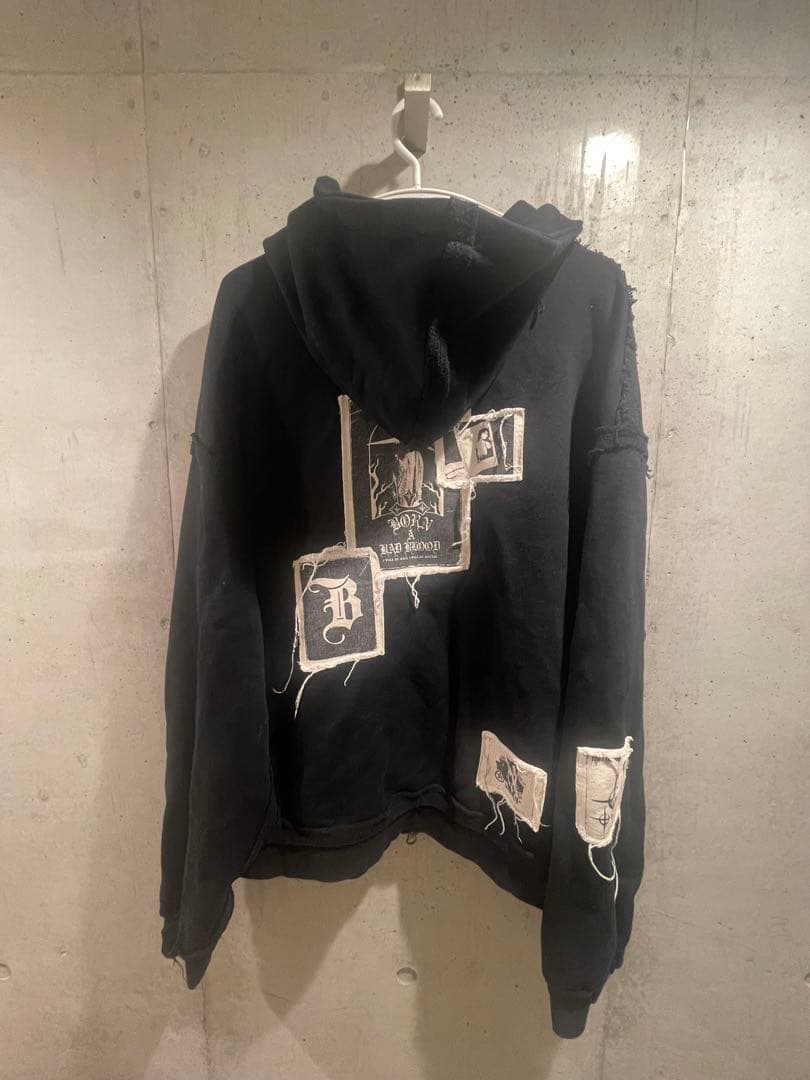 BADBLOOD フーディ