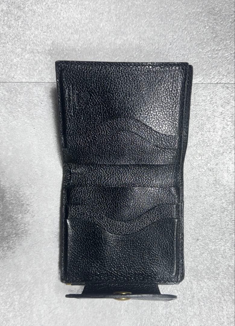 イルビゾンテ　黒 レザー 二つ折り財布