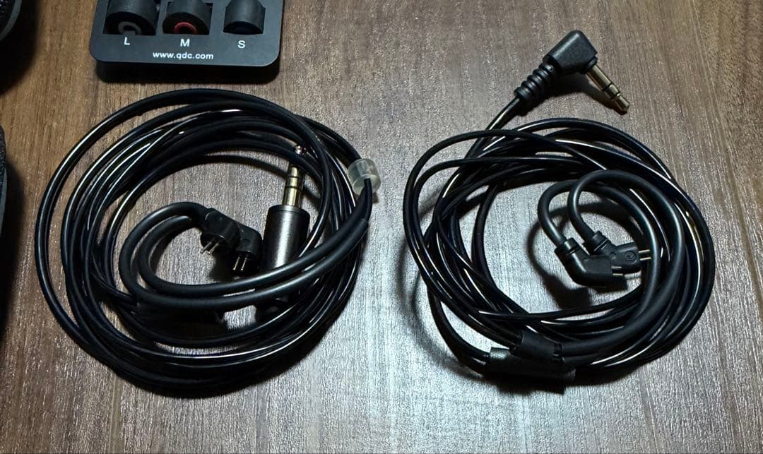 【最終値下げ休日割】qdc Frontier 有線イヤホン＋イヤピ3種