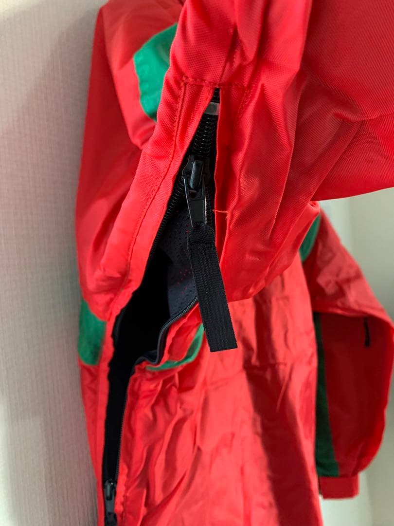 新品Castrol レーシング ウィンドブレーカー