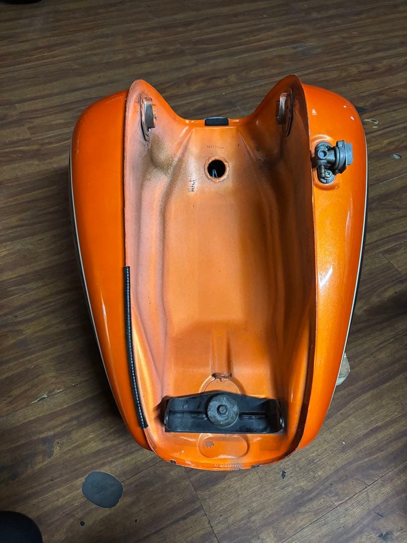 ドラッグスター400 ガソリンタンク　4TR