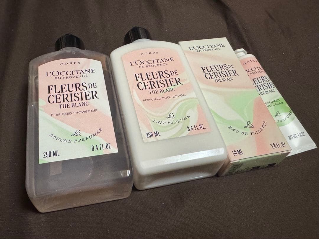 【LOCCITANE】新作テ・ブラン サクラセット