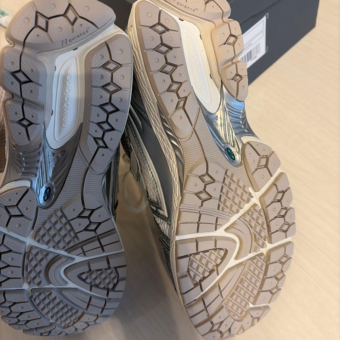 ソラマムの古着　新品ランニングシューズ　完売　　M1906REE