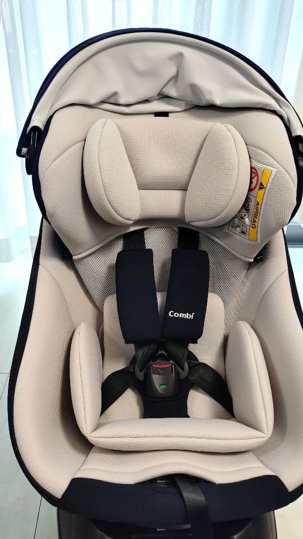 コンビ ISOFIX固定 新生児対応 クルムーヴ スマート Light