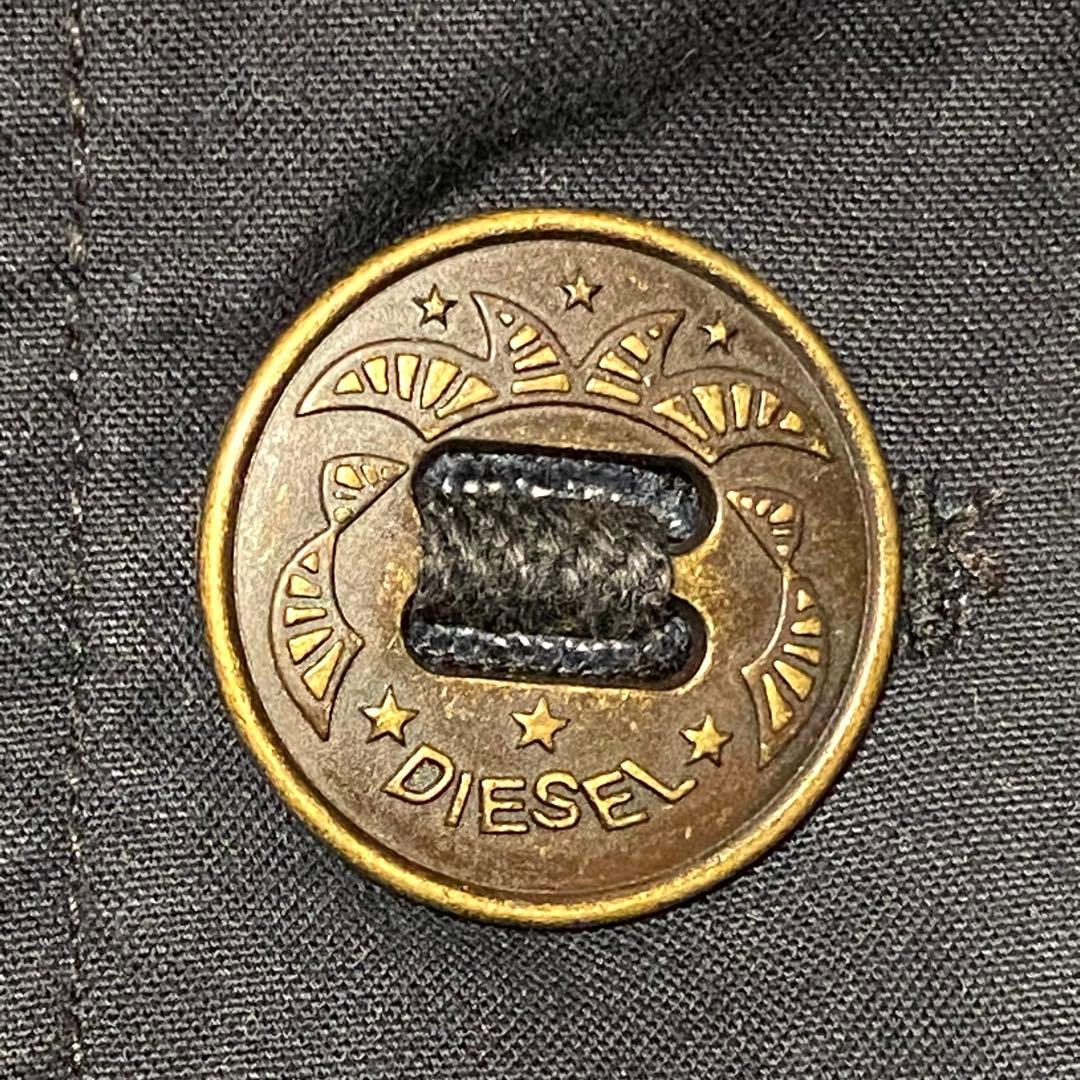 DIESEL 刺繍 ナイロン フード付き ジャケット ディーゼルボタン 紺色