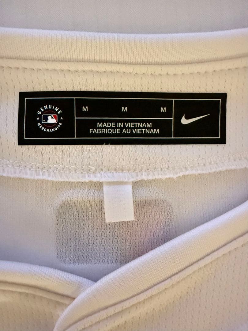 【1着限定/Mサイズ】山本由伸 ユニフォーム 優勝記念パッチ付き ドジャース