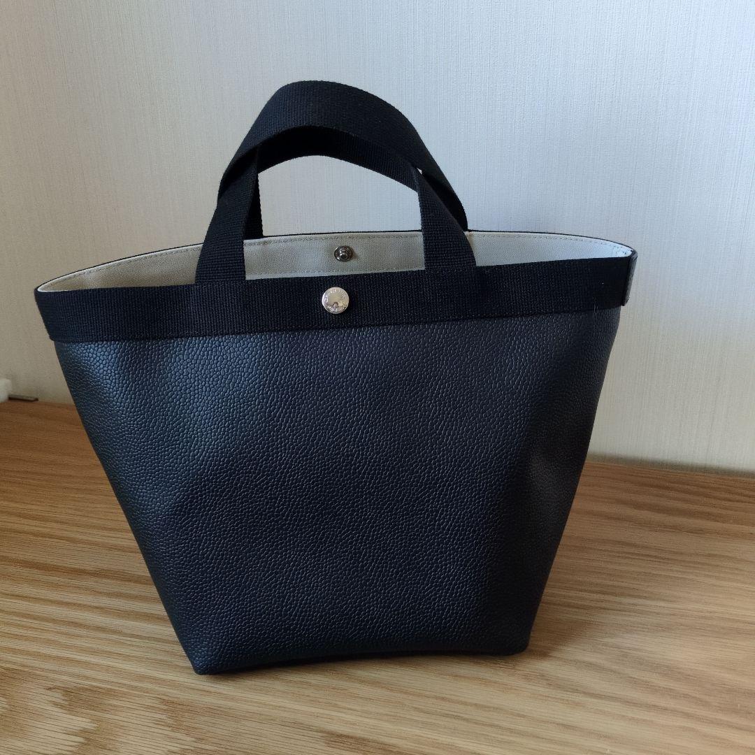 エルベシャプリエ　707GP ノワール　黒　Mサイズ　舟型トート