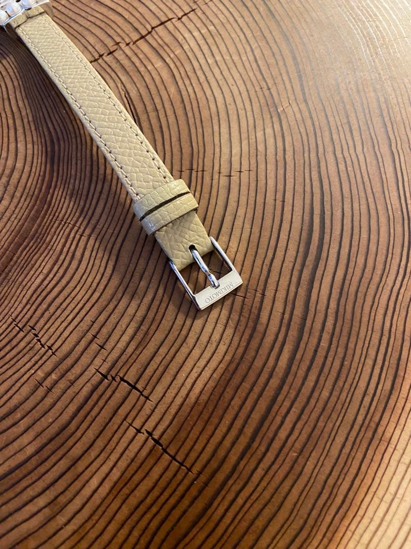 【週末限定値下げ】ミキモト腕時計 シェル文字盤レザーベルト パール8P（美品）