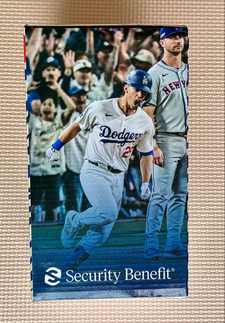 ２０２５／６／２の球場配布品　トミー・エドマン　ボブルヘッド　ドジャース　非売品