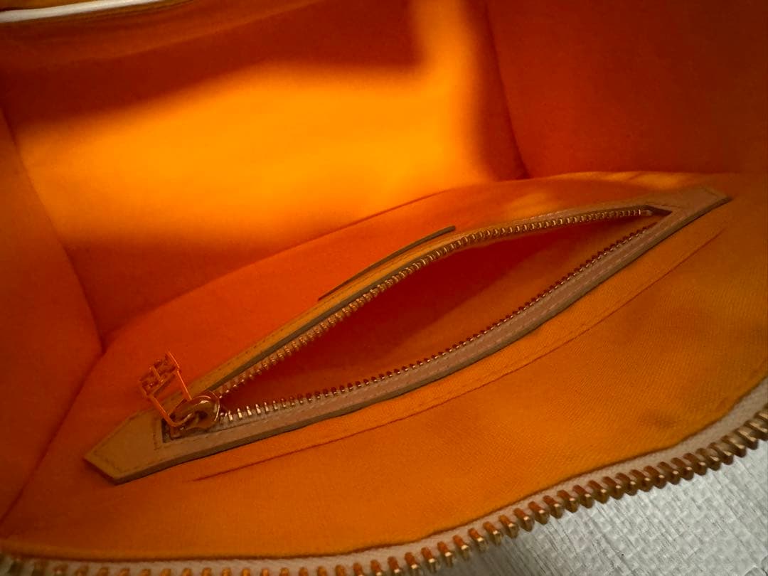 【レザレクション】カートバッグ　ゴルフバッグ　ホワイト