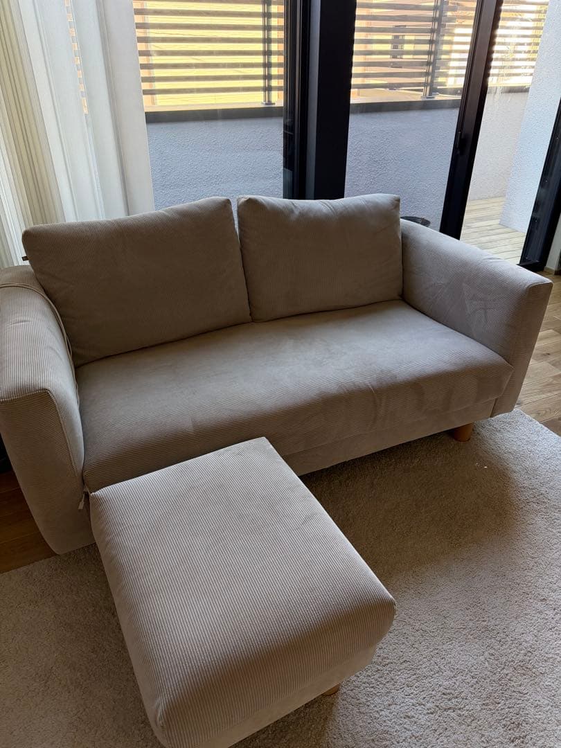 コアラ ライトグレー2.5人掛けソファ オットマン付Koala KINFORT