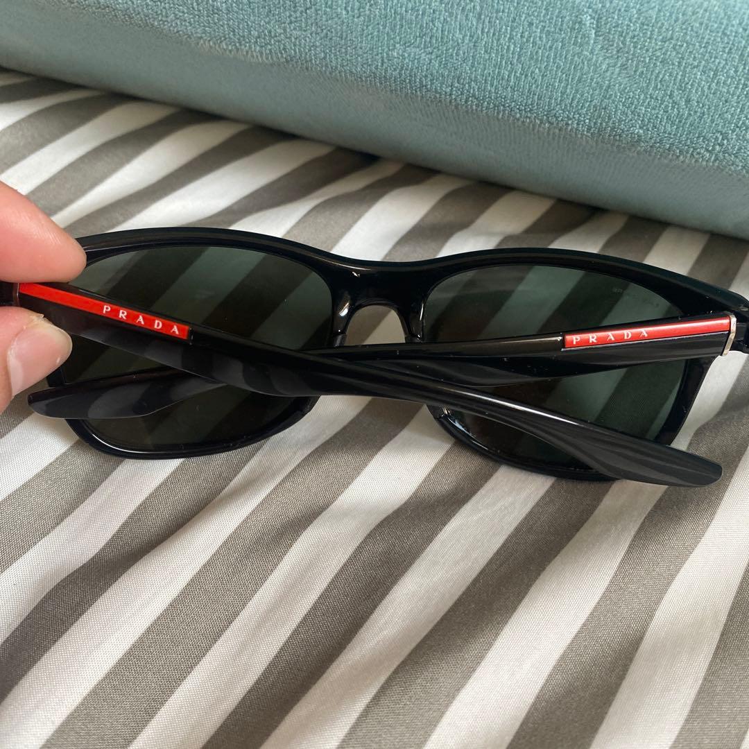 prada sport サングラス ケース付き