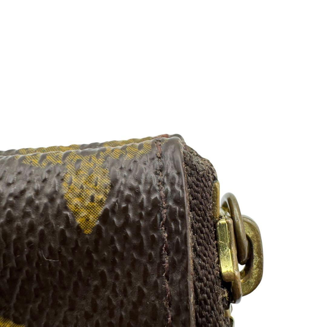 美品　ルイヴィトン　モノグラム　ポシェットクレ　ケース　ゴールド金具