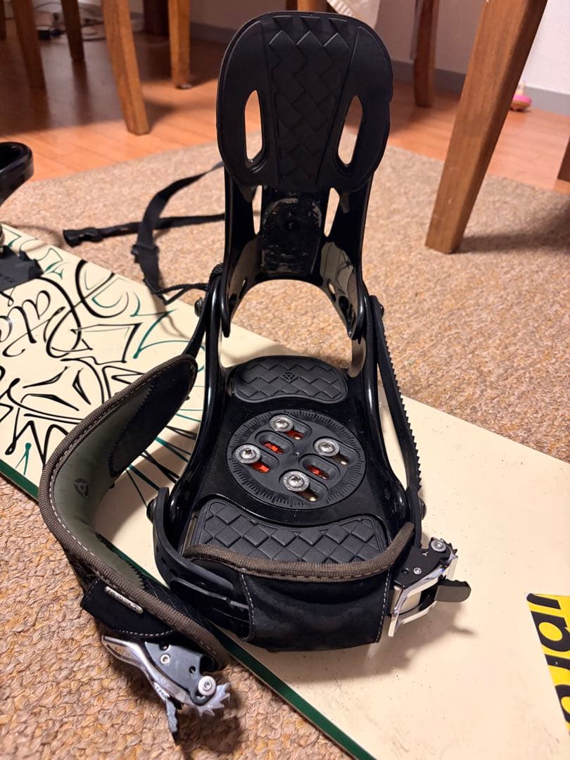 【送料無料】アトミックatomicスノーボード⭐︎Burtonバッグ付【値下げ】