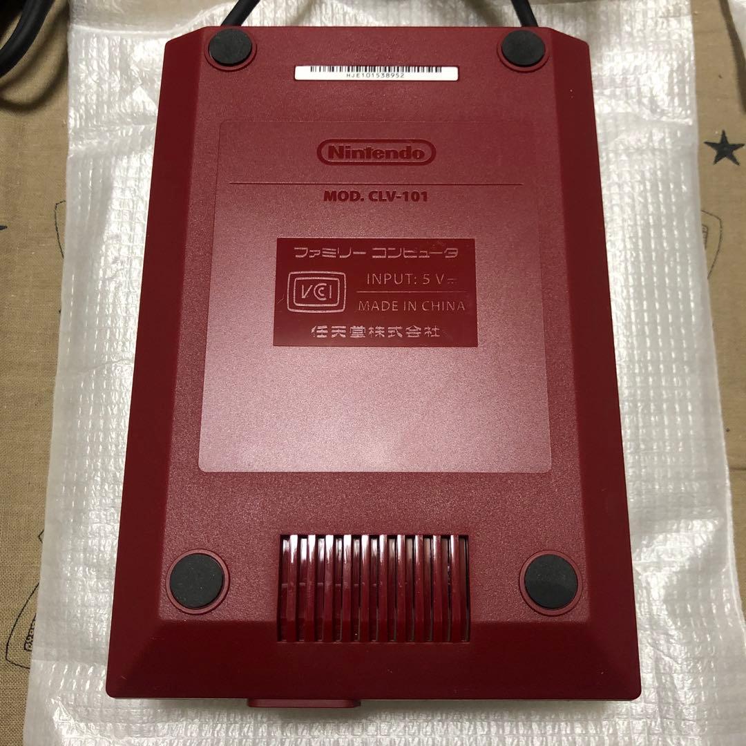 ほぼ新品 ニンテンドークラシックミニ ファミリーコンピュータ ACアダプター付