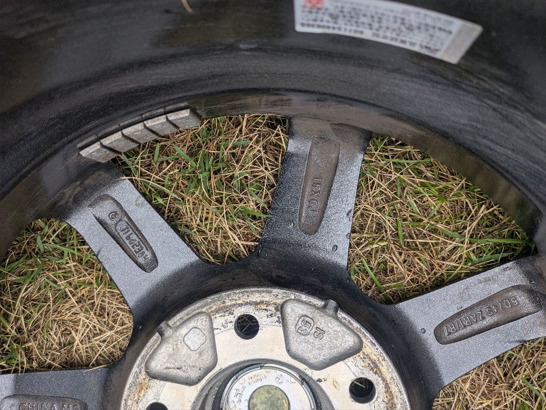 15インチ6J　アルミホイール　ヴォクシー等に