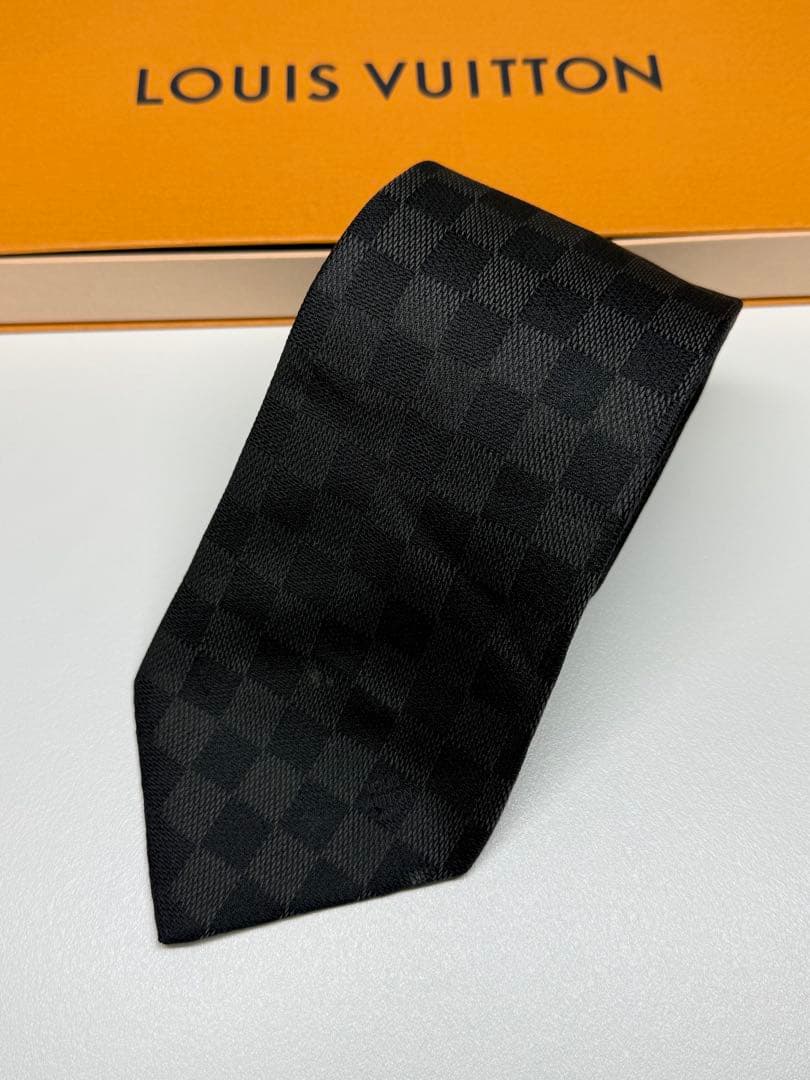 LOUIS VUITTON ブラック ダミエネクタイ