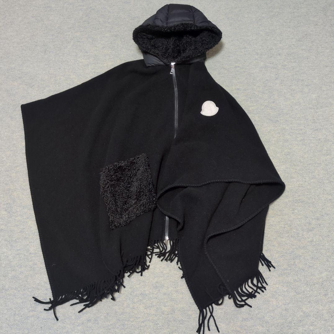 MONCLER MANTELLA ポンチョ ケープ ダウンフーディ ブラック