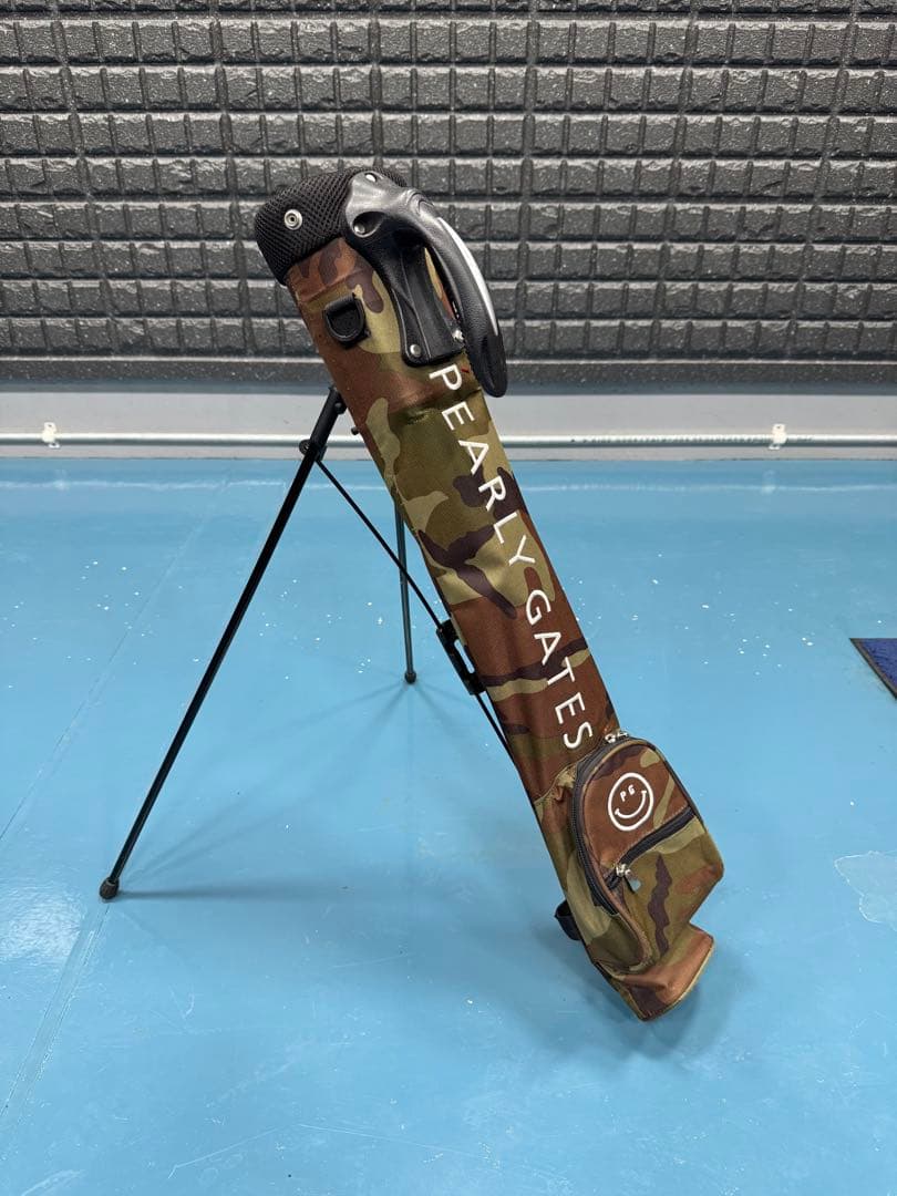 PEARY GATES 迷彩 セルフスタンドバッグ