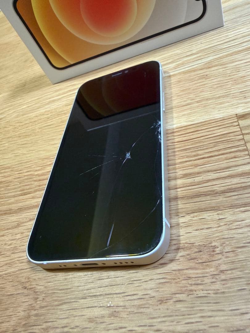 iPhone12mini／画面割れ／アクティベーションロック解除済／SIMフリー