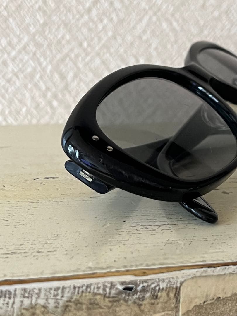 Stussy NAOMI ブラックサングラス