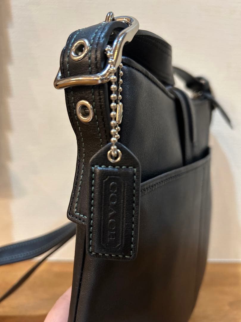 aiさん用　　　コーチ　美品　ブラックレザーショルダーバッグ