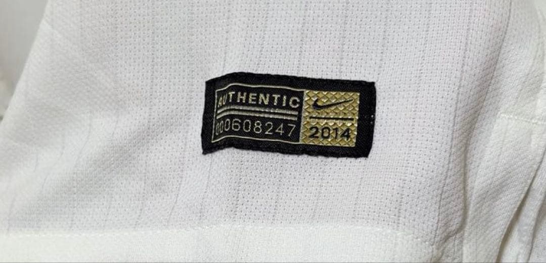 イングランド代表 2014 選手用ユニフォーム