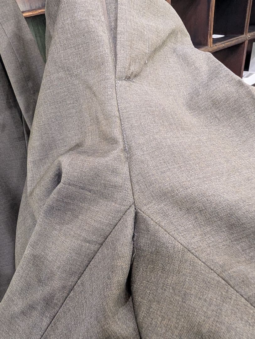 クリスチャンディオールムッシュ　カーキグレー ダブルブレストスーツセット