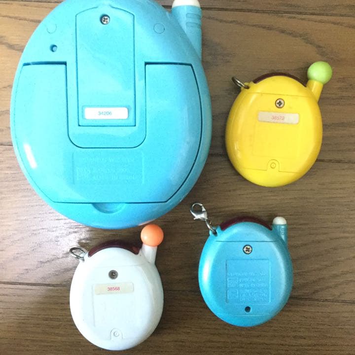 バンダイ たまごっち本体4個＆雑貨3点 計7点セット