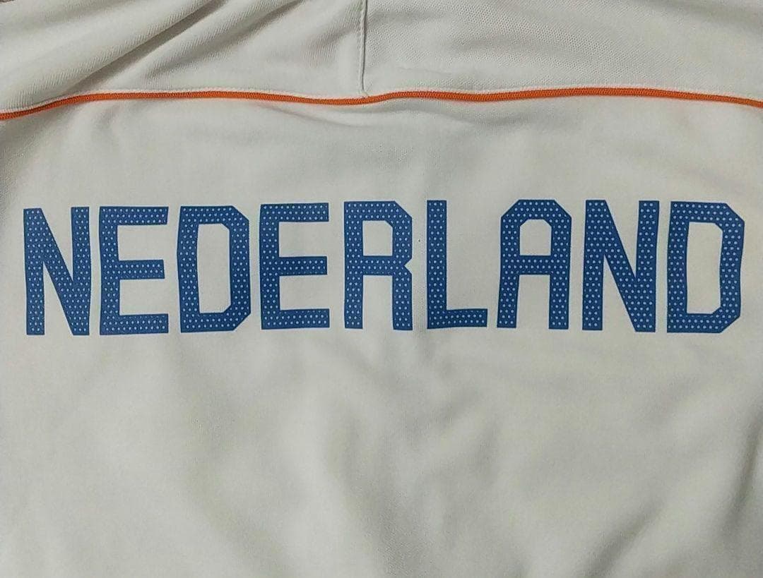 希少カラー☆ナイキ オランダ代表 刺繍 エンブレム トラックジャケット M