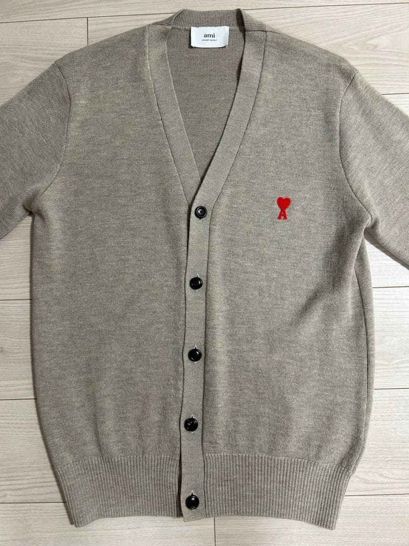 【値下げ】AMI PARIS アミパリス　カーディガン