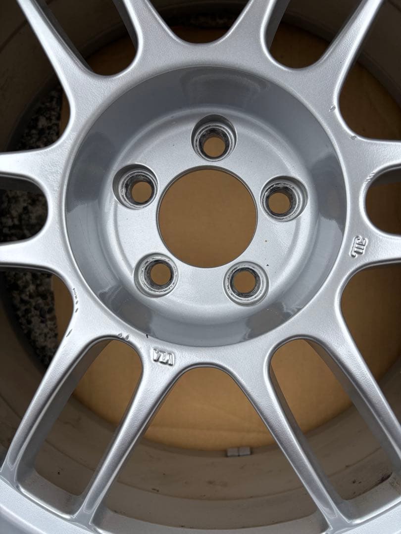 cls ENKEI RPF1 18インチ 8J オフセット35 2本