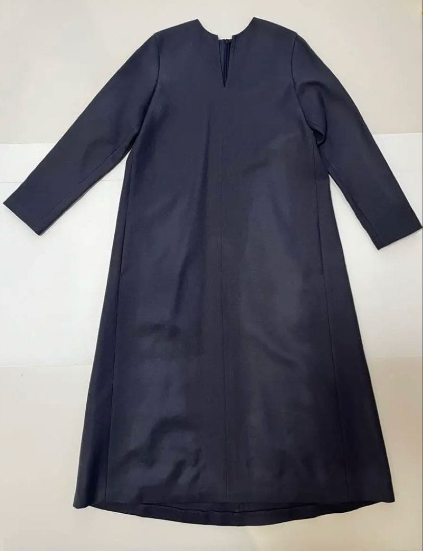 新品未使用タグ付きエイトン スリットネックドレス