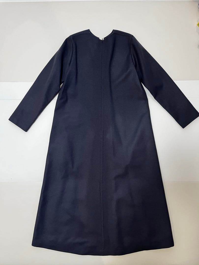 新品未使用タグ付きエイトン スリットネックドレス