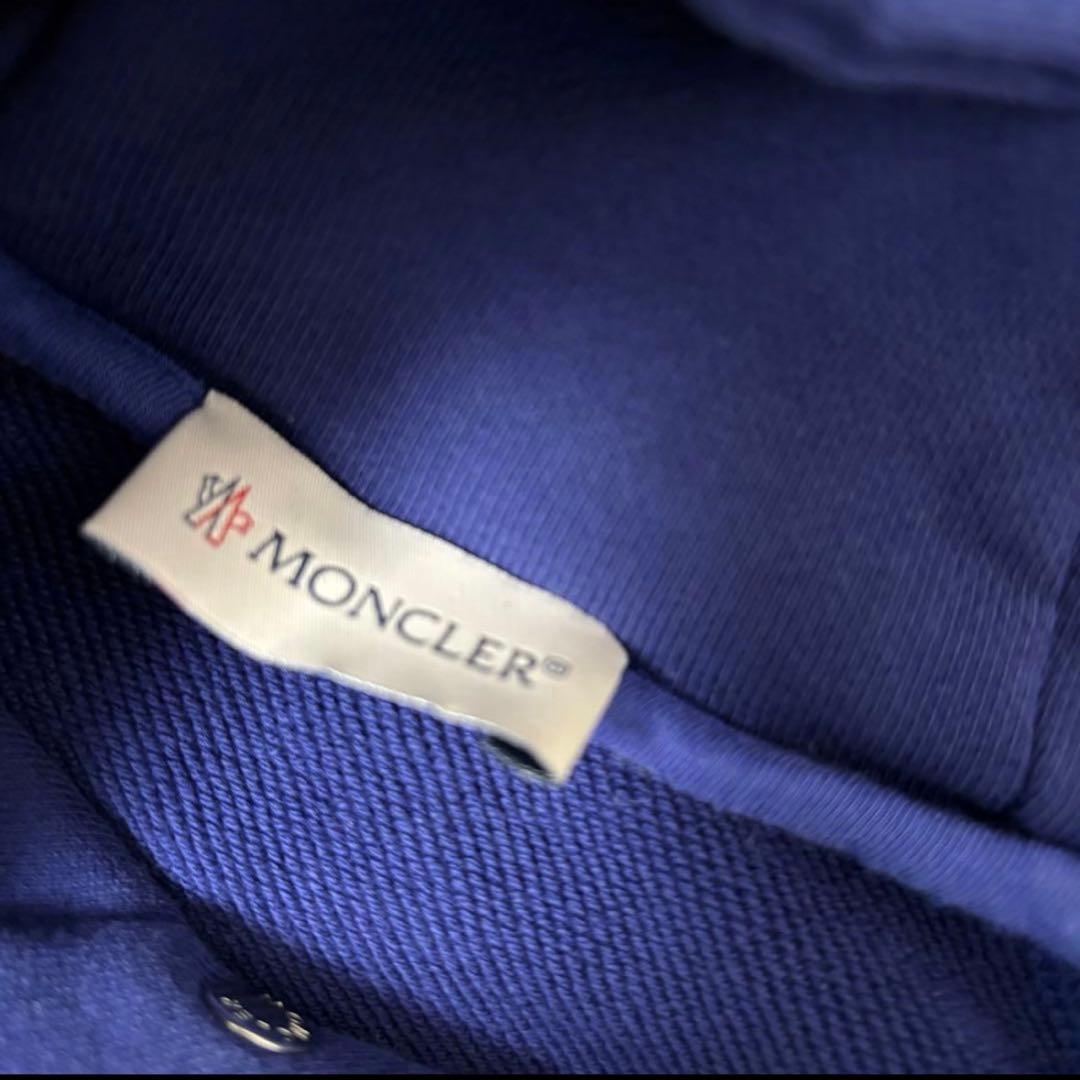 ままと様『MONCLER モンクレール』フード付き　パーカー　スウェット　ダウン